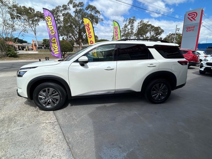 2022 Nissan Pathfinder ST-L