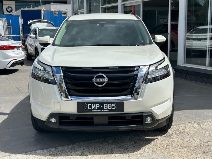 2022 Nissan Pathfinder ST-L