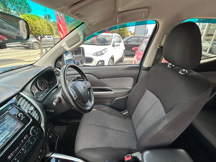 2016 Mitsubishi Triton GLS