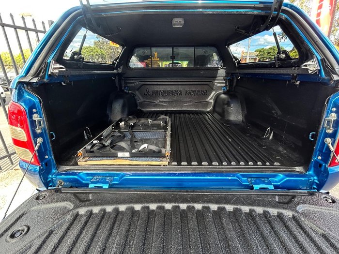 2016 Mitsubishi Triton GLS