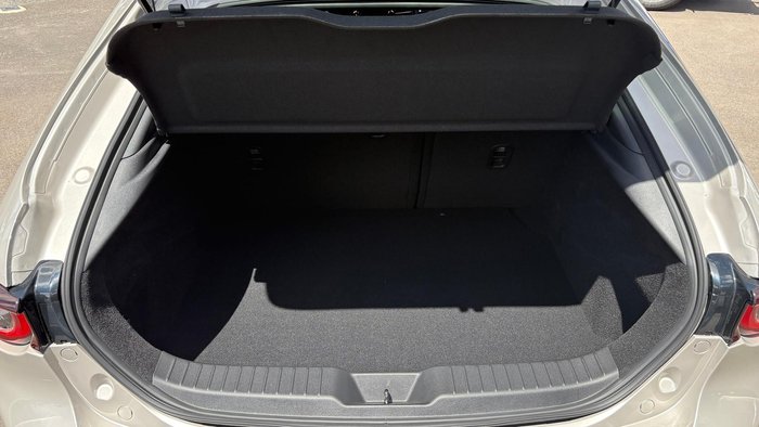 2025 Mazda 3 G25 Astina