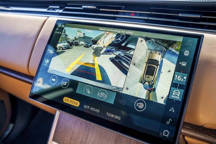 2024 Land Rover Range Rover P460e HSE PHEV