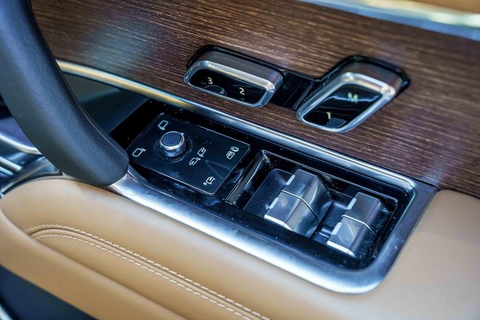 2024 Land Rover Range Rover P460e HSE PHEV