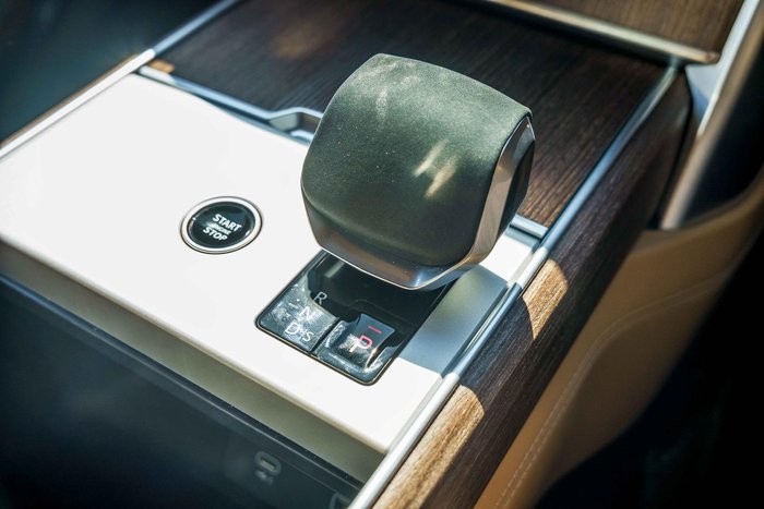 2024 Land Rover Range Rover P460e HSE PHEV