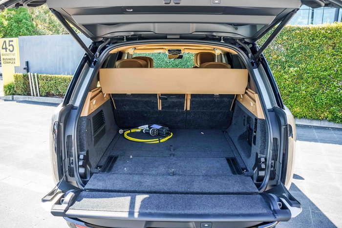 2024 Land Rover Range Rover P460e HSE PHEV