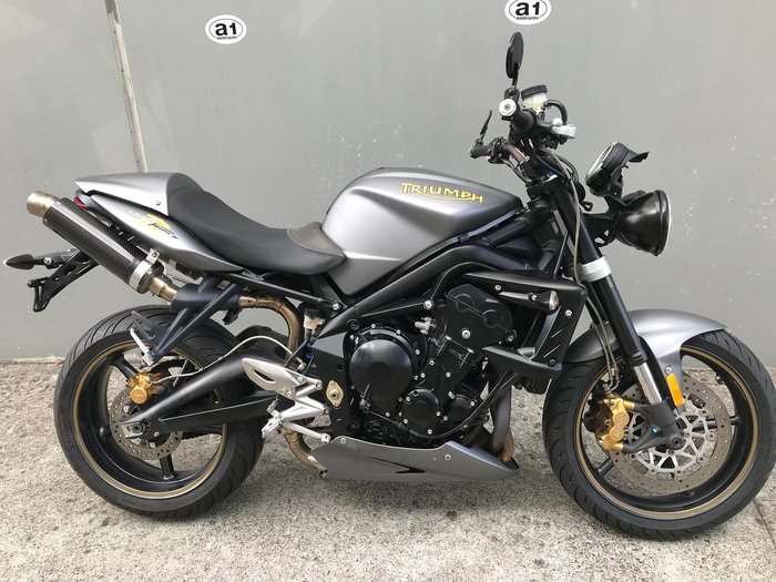 2009 Triumph Street Triple 675