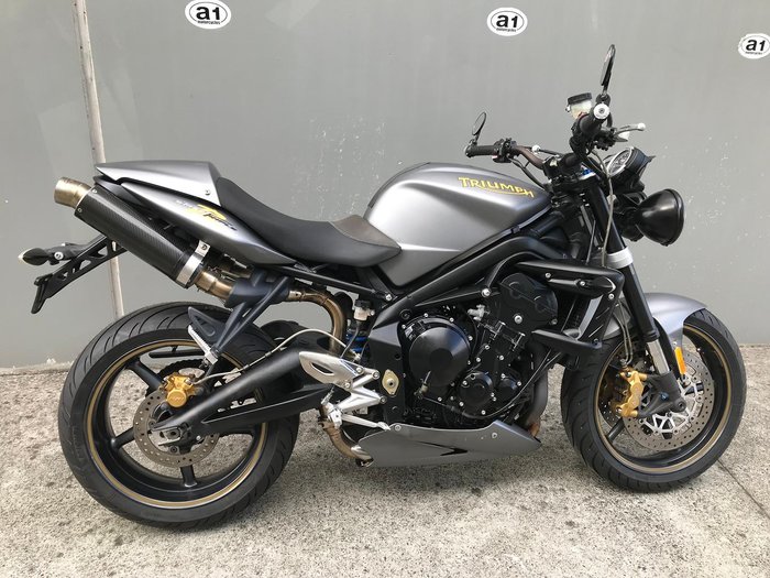 2009 Triumph Street Triple 675
