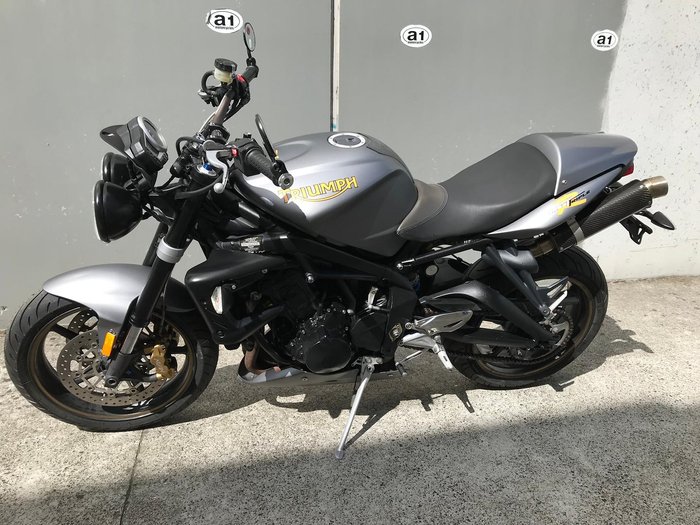 2009 Triumph Street Triple 675