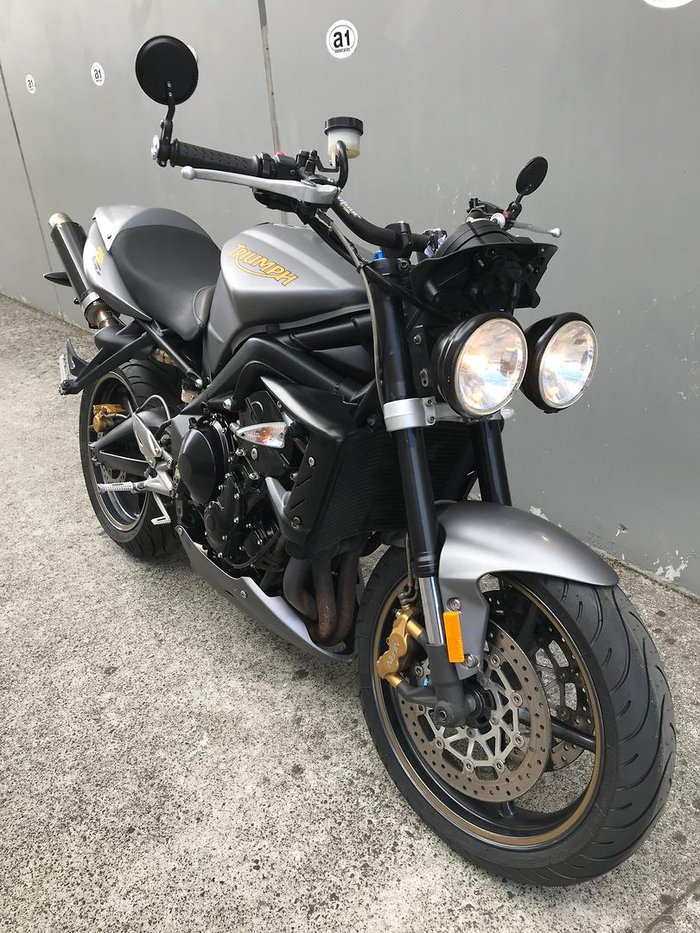 2009 Triumph Street Triple 675
