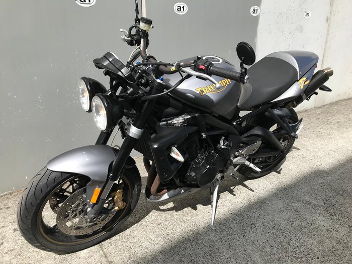 2009 Triumph Street Triple 675