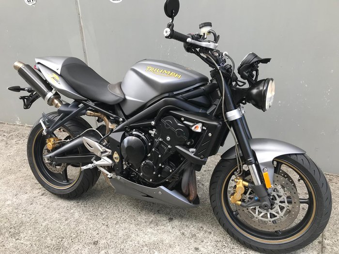2009 Triumph Street Triple 675