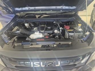 2025 Isuzu D-MAX X-RIDER