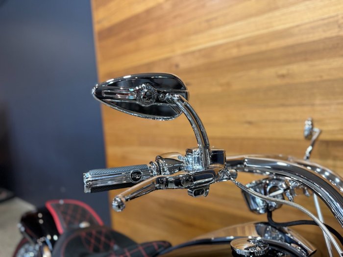 2017 Harley-davidson FXSB SOFTAIL BREAKOUT Black