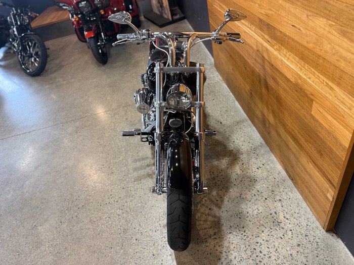 2017 Harley-davidson FXSB SOFTAIL BREAKOUT Black