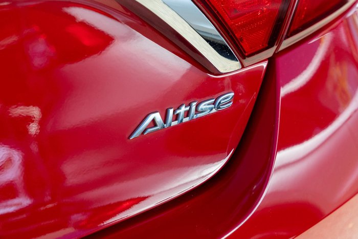 2017 Toyota Camry Altise