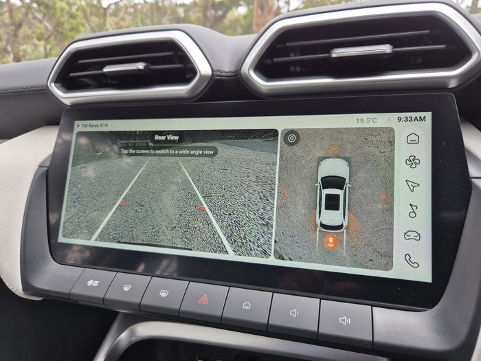 2025 MG ZS Essence Turbo