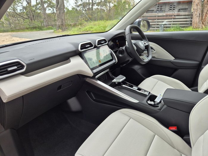 2025 MG ZS Essence Turbo