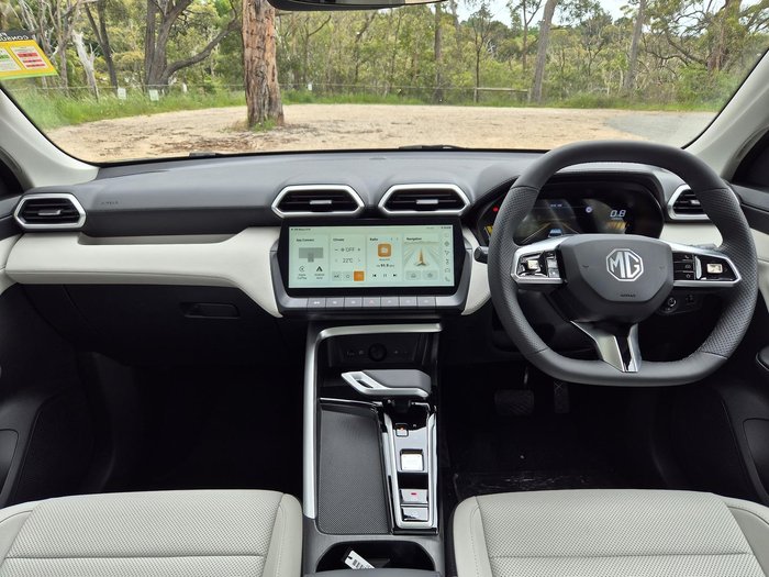 2025 MG ZS Essence Turbo