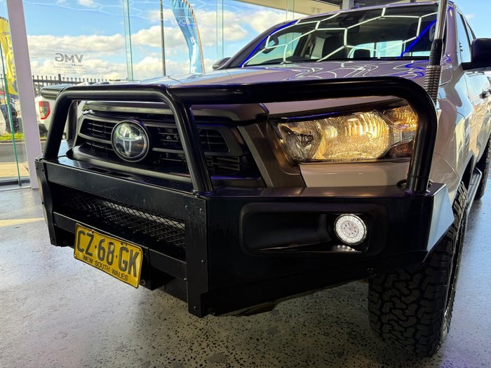 2020 Toyota Hilux SR