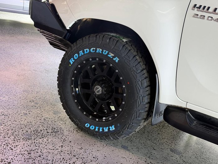 2020 Toyota Hilux SR