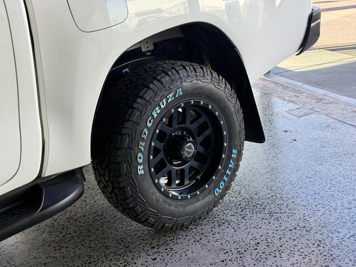 2020 Toyota Hilux SR