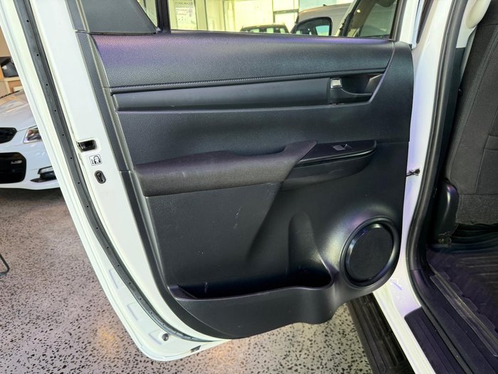 2020 Toyota Hilux SR