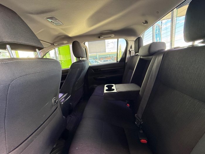 2020 Toyota Hilux SR