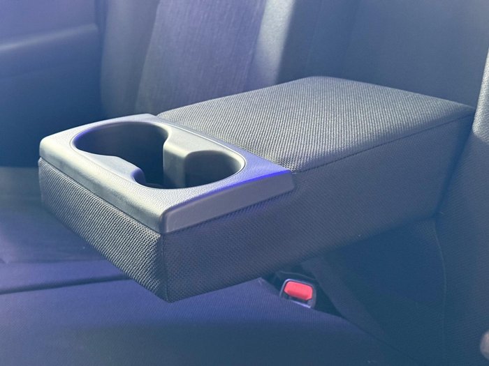 2020 Toyota Hilux SR