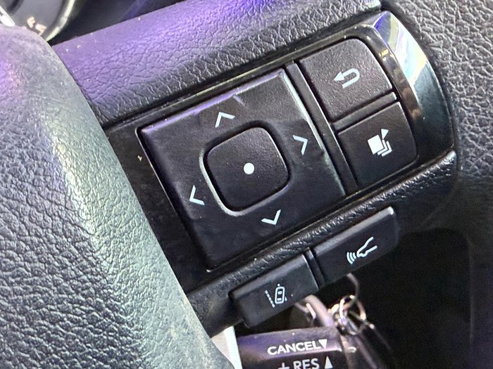 2020 Toyota Hilux SR