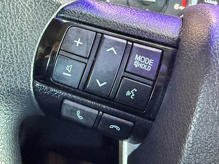 2020 Toyota Hilux SR