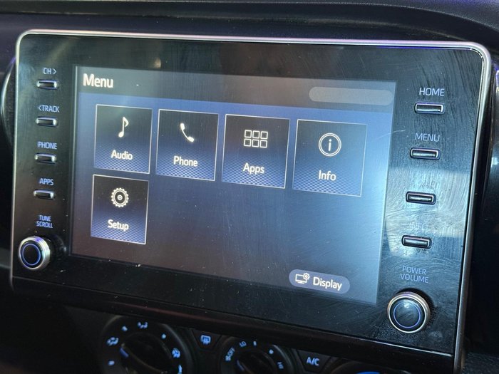 2020 Toyota Hilux SR