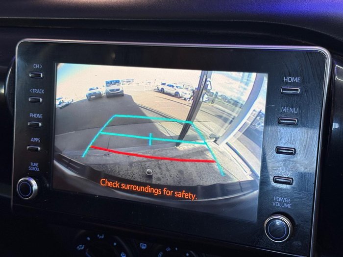 2020 Toyota Hilux SR