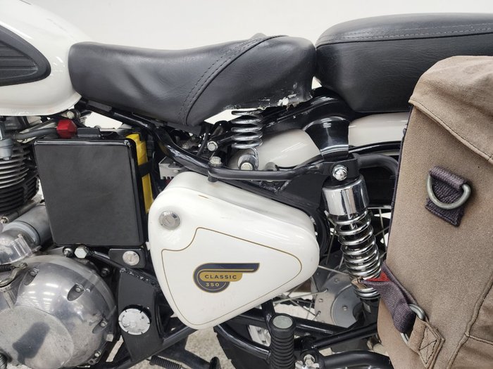 2018 Royal Enfield CLASSIC 350 White