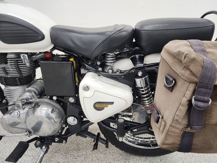 2018 Royal Enfield CLASSIC 350 White