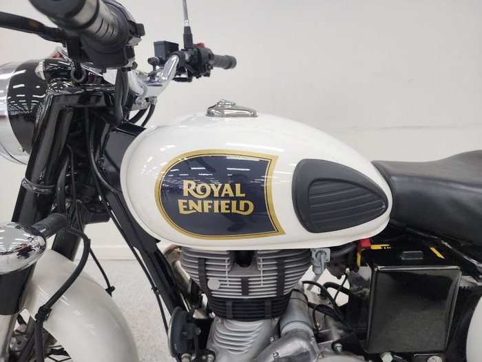 2018 Royal Enfield CLASSIC 350 White