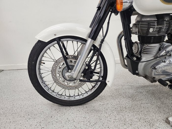 2018 Royal Enfield CLASSIC 350 White