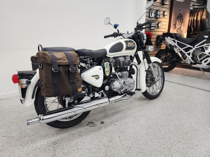 2018 Royal Enfield CLASSIC 350 White