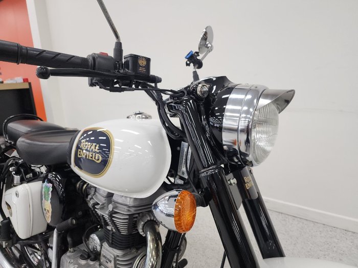 2018 Royal Enfield CLASSIC 350 White