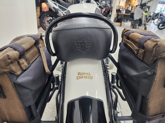 2018 Royal Enfield CLASSIC 350 White