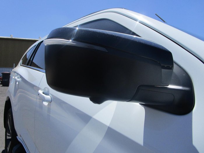 2025 Isuzu MU-X LS-T