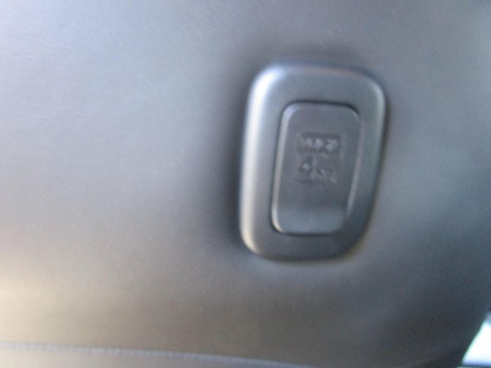 2025 Isuzu MU-X LS-T