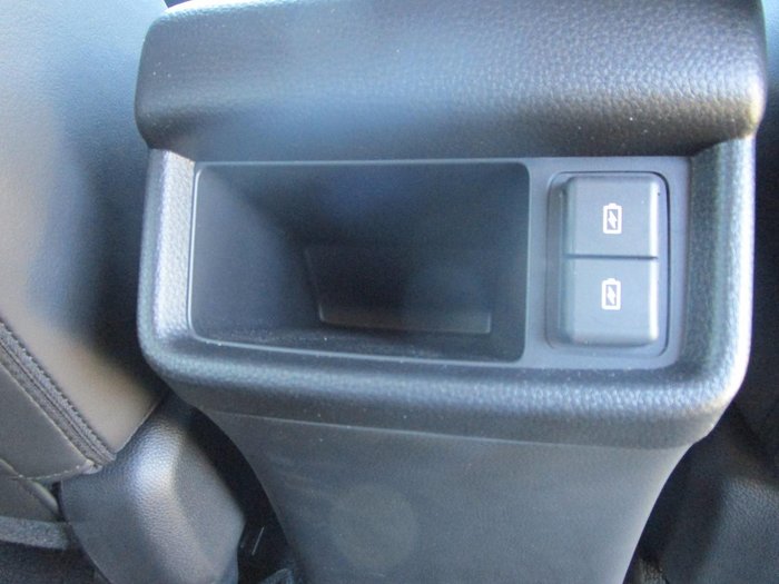 2025 Isuzu MU-X LS-T