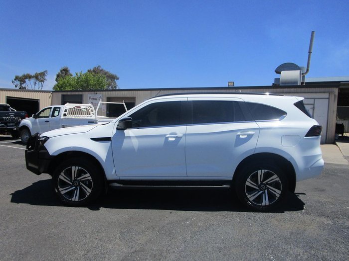 2025 Isuzu MU-X LS-T