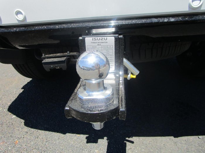 2025 Isuzu MU-X LS-T