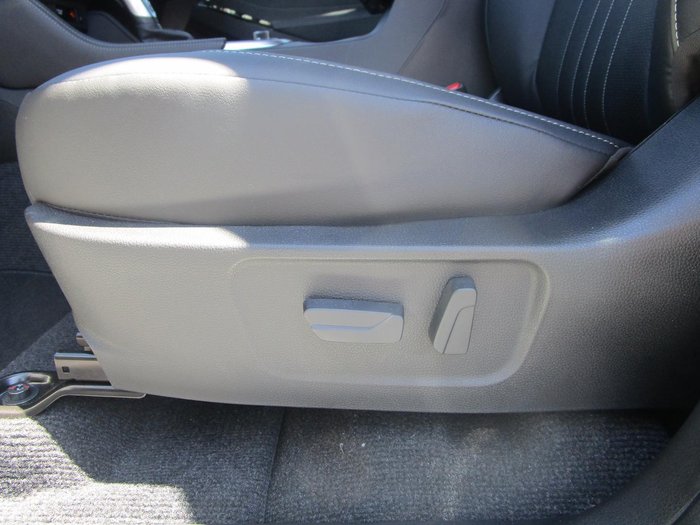 2025 Isuzu MU-X LS-T