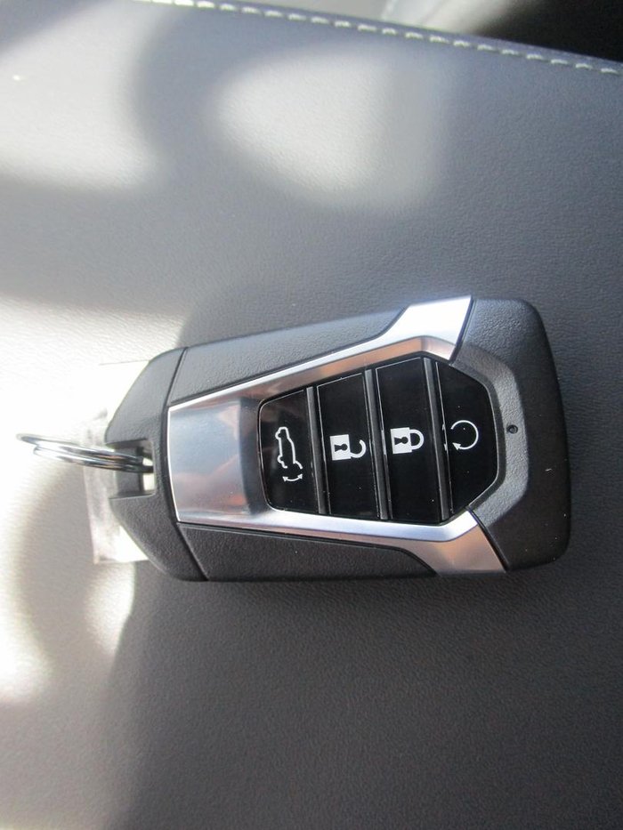 2025 Isuzu MU-X LS-T