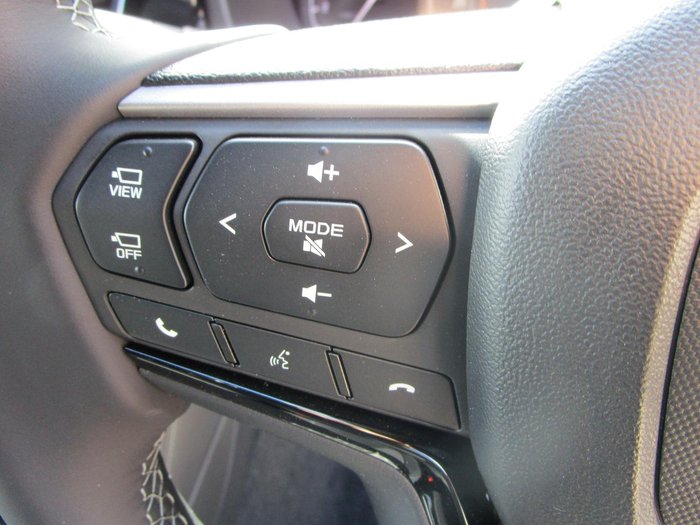 2025 Isuzu MU-X LS-T