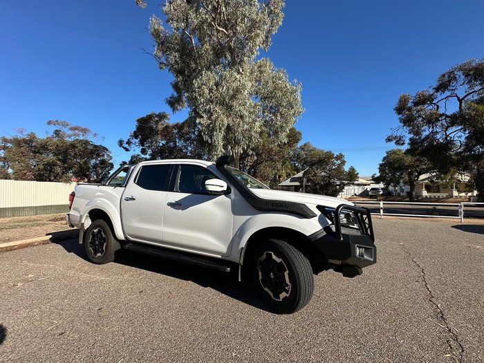 2025 Nissan Navara ST-X