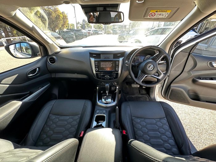 2025 Nissan Navara ST-X
