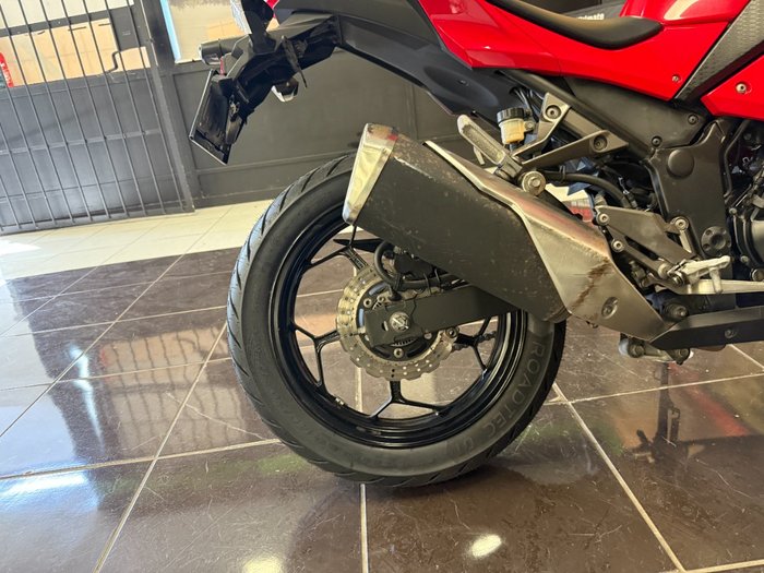 2016 Kawasaki NINJA 300 ABS RED